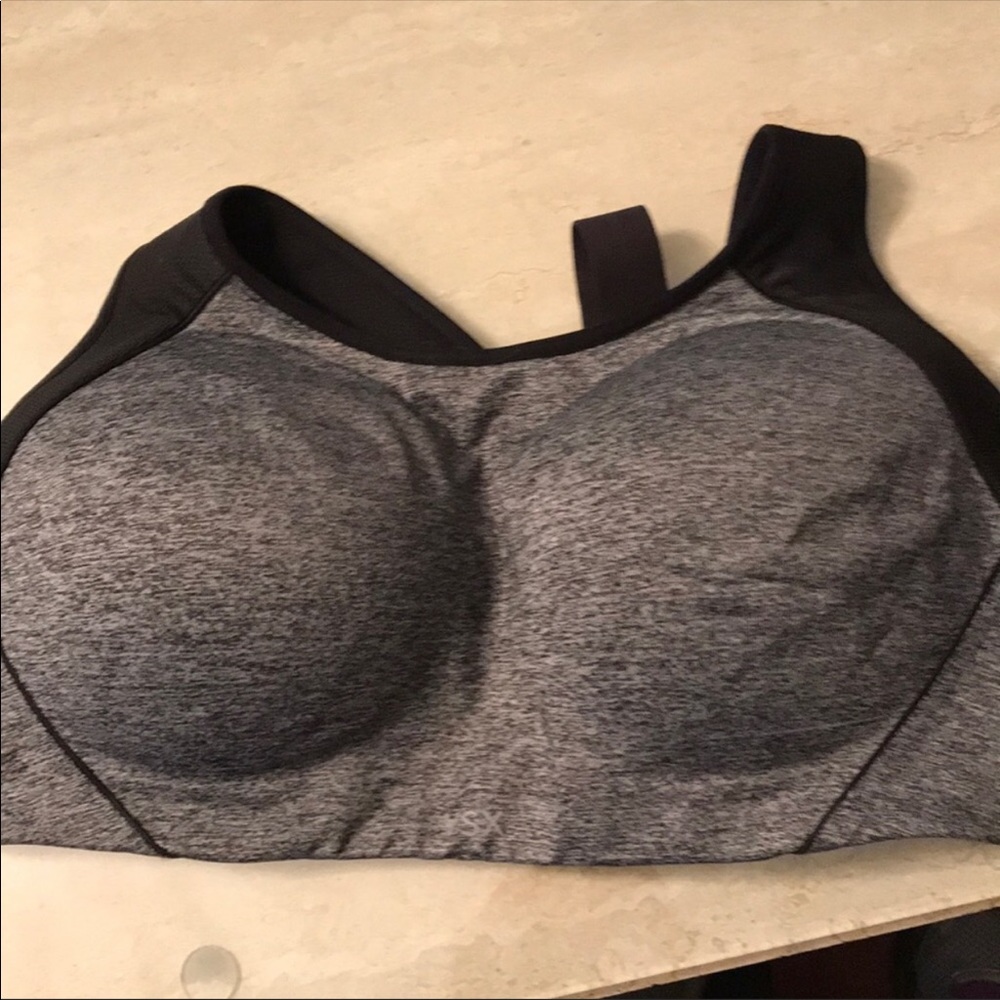 Victoria Secret sports bra 38D